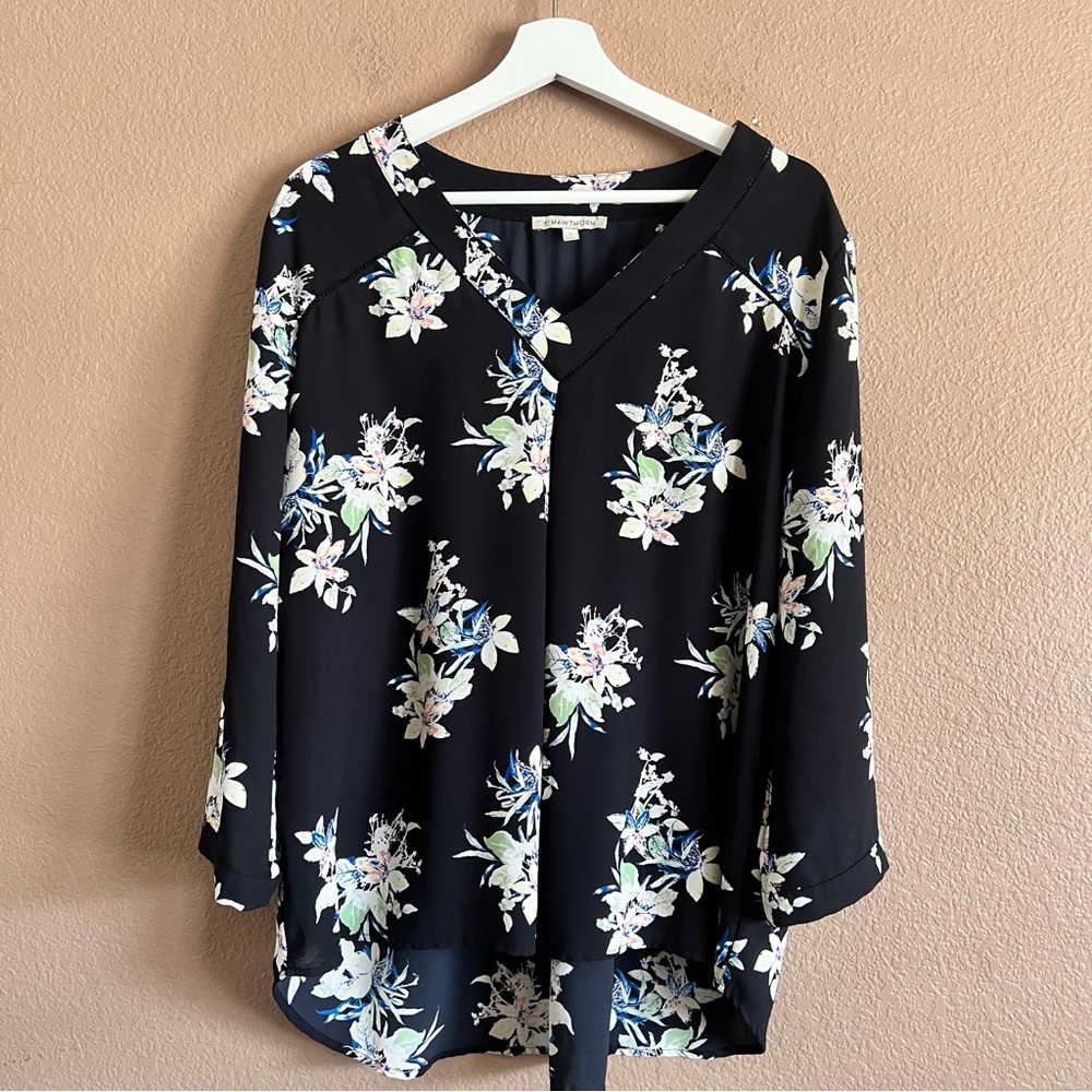 41 Hawthorn Split Neck Floral Blouse Size XL